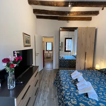 Cozy Close To Biennale Of شقة