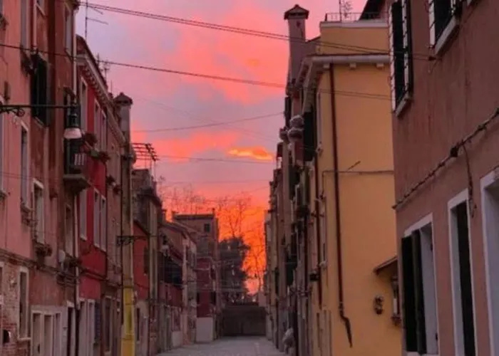 Apartman Cozy Close To Biennale Of Velence